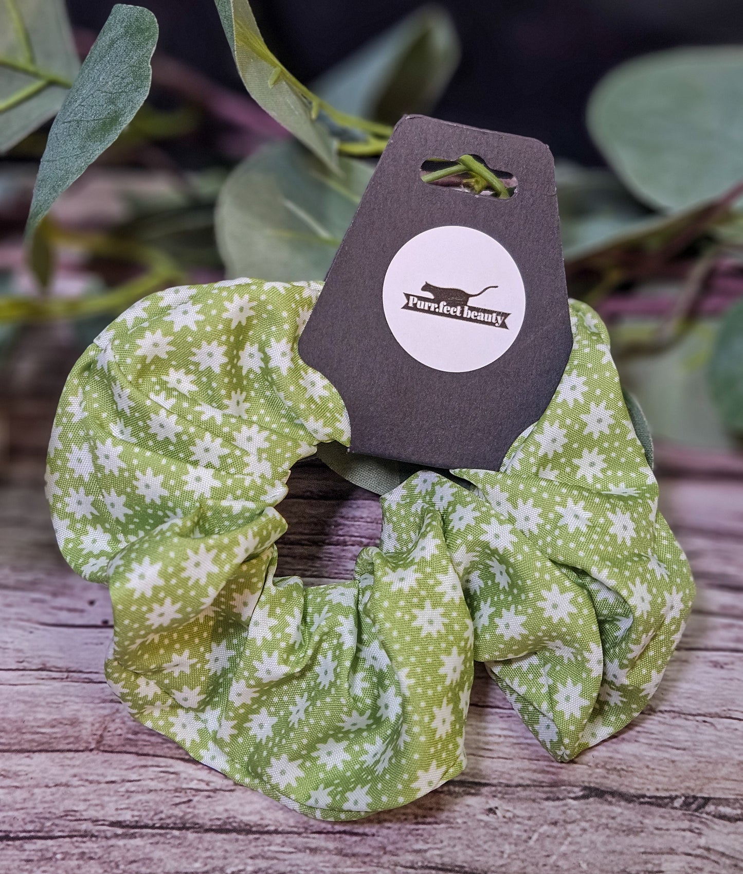 Small Scrunchies – No-Damage Mini Hair Ties for All Hair Types