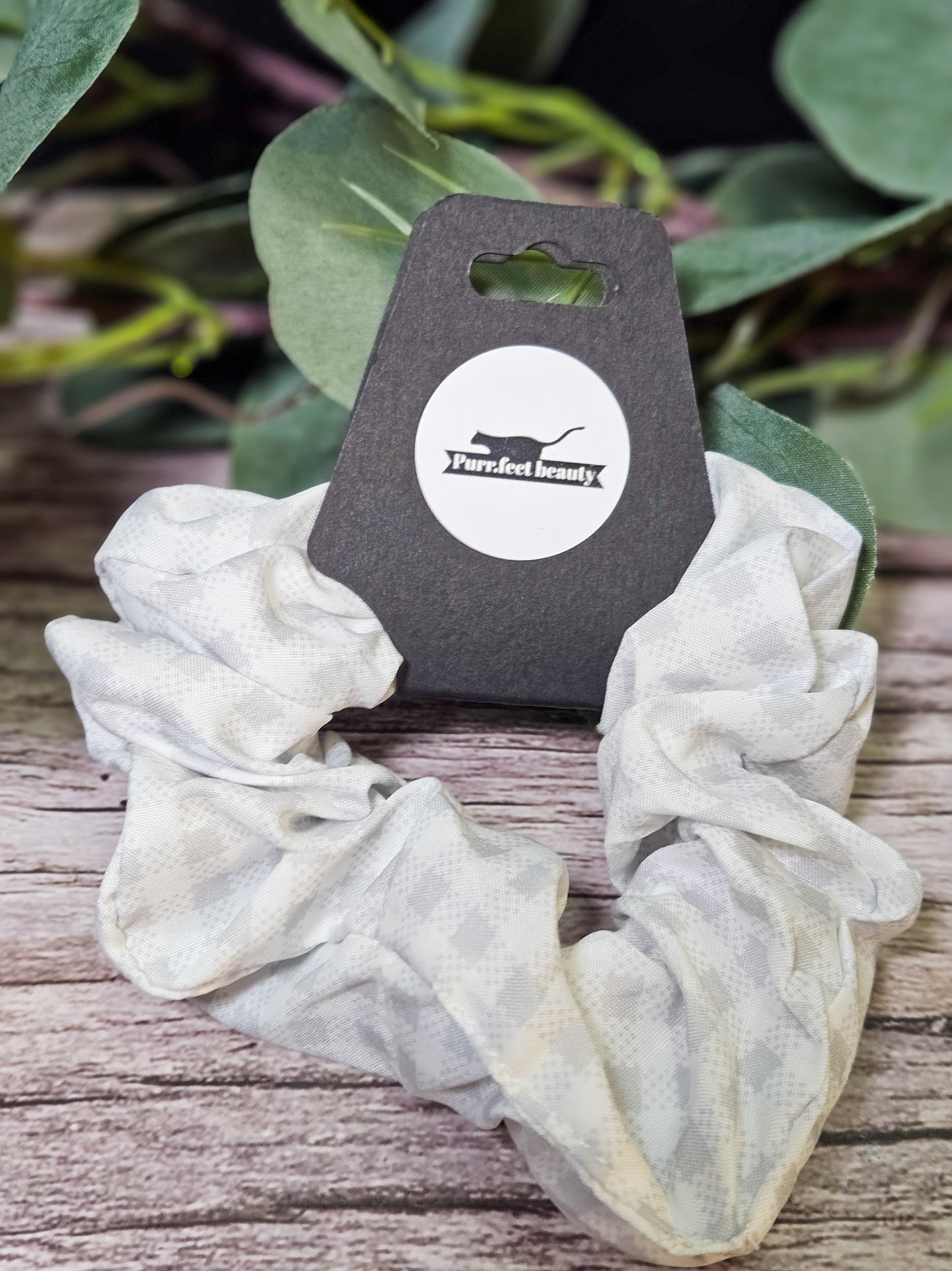 Small Scrunchies – No-Damage Mini Hair Ties for All Hair Types