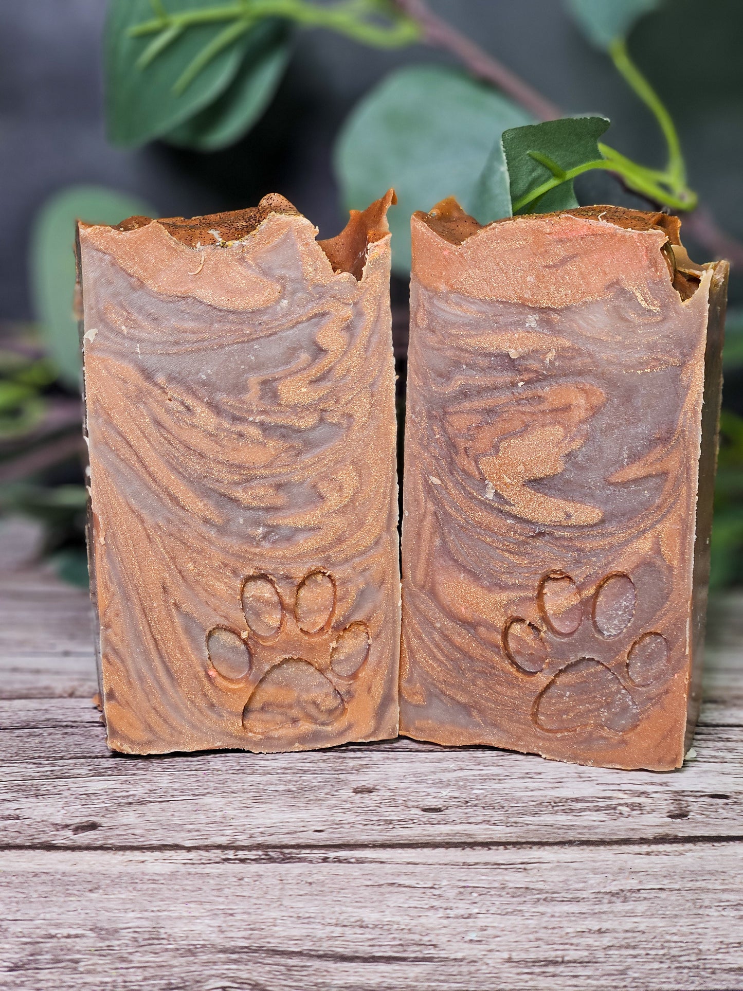 Dark Amber Soap – Moisturizing Shea Butter & Olive Oil Bar with Lavender and Musk Scent