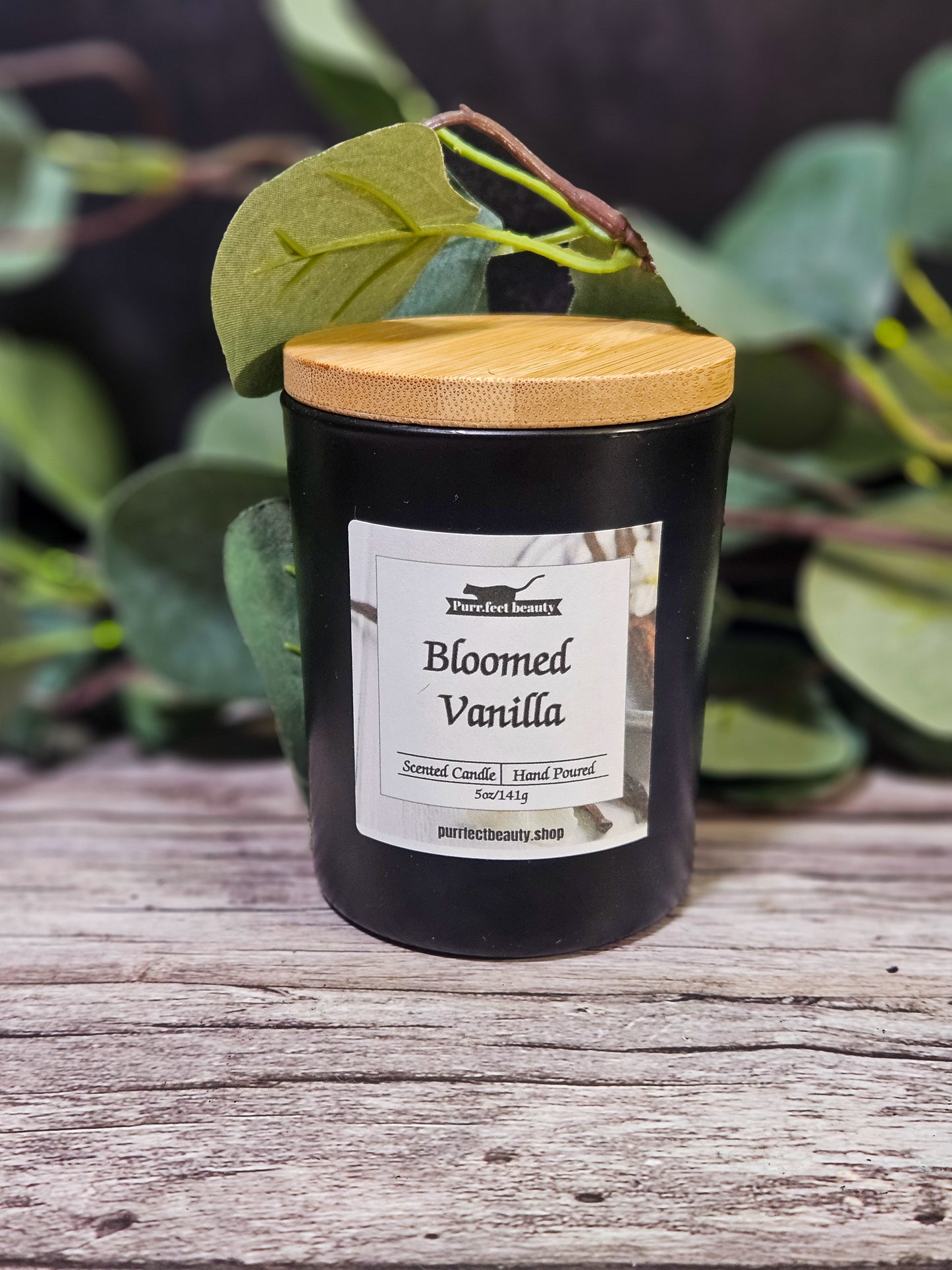 Bloomed Vanilla Candle – Vanilla & Lavender Scent for Relaxation