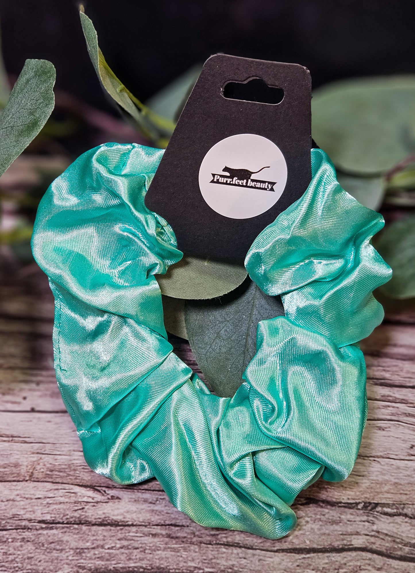 Small Scrunchies – No-Damage Mini Hair Ties for All Hair Types