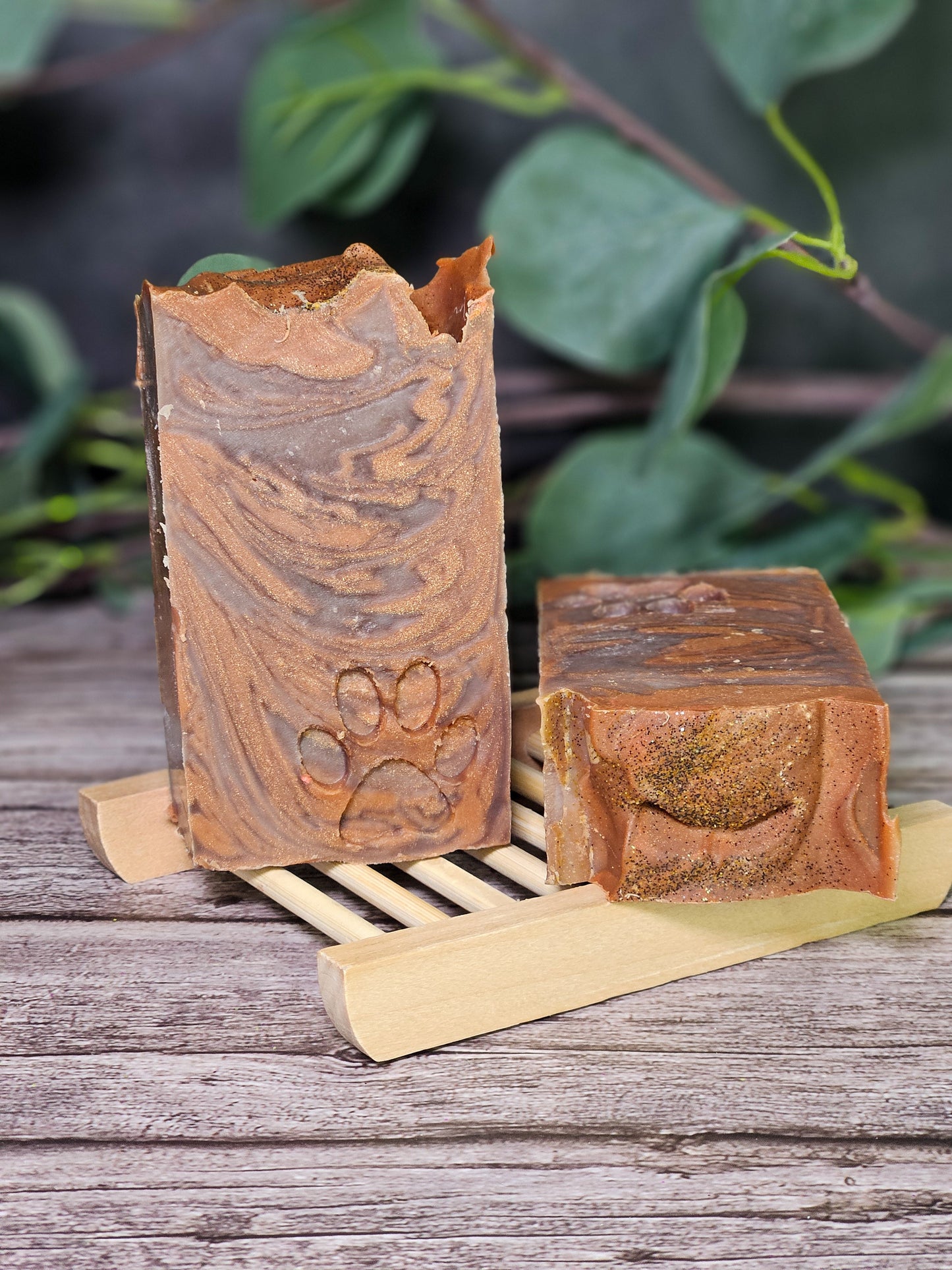 Dark Amber Soap – Moisturizing Shea Butter & Olive Oil Bar with Lavender and Musk Scent
