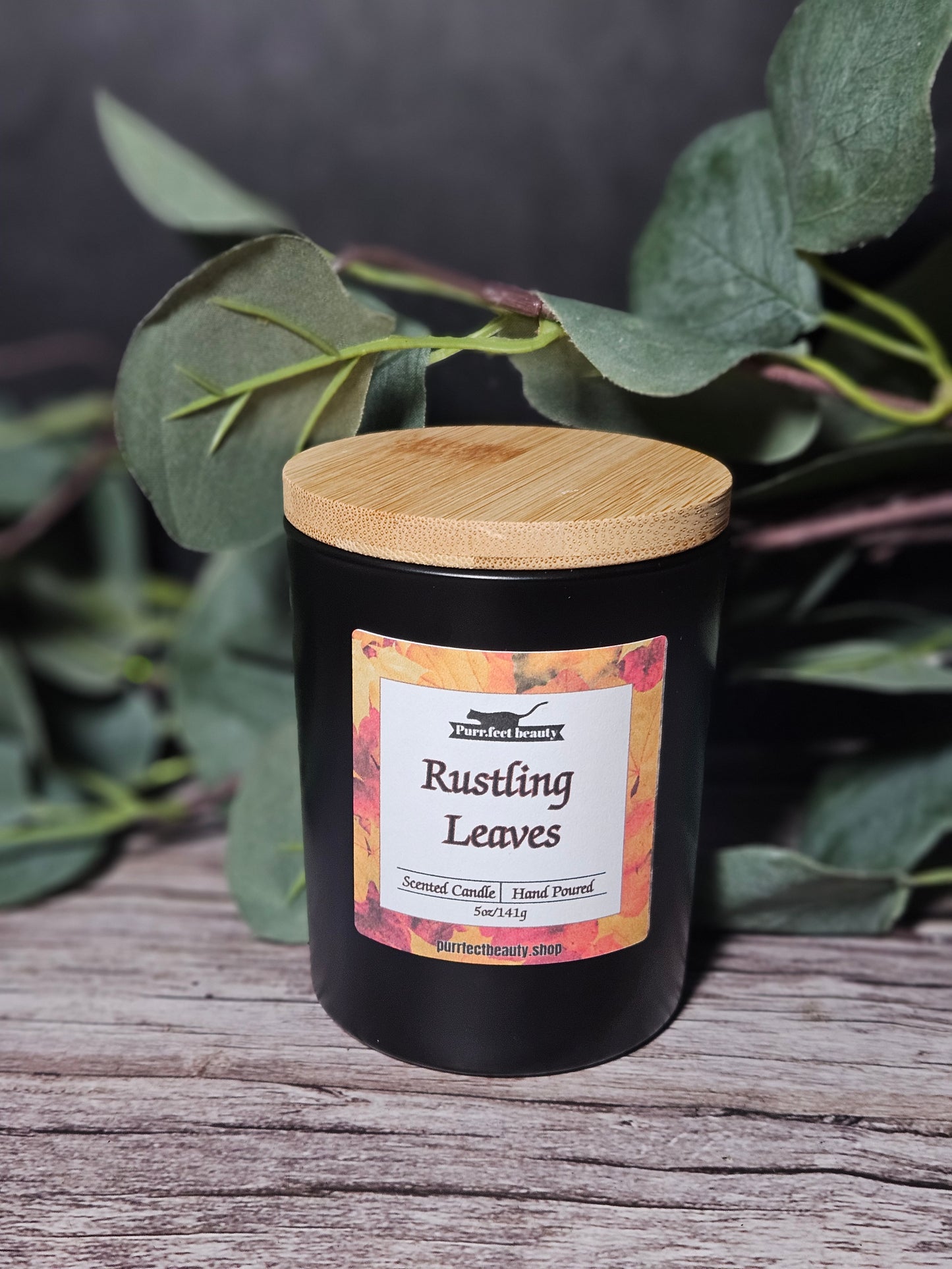 Rustling Leaves Candle – Cinnamon, Apple, Cedar & Autumn Woods