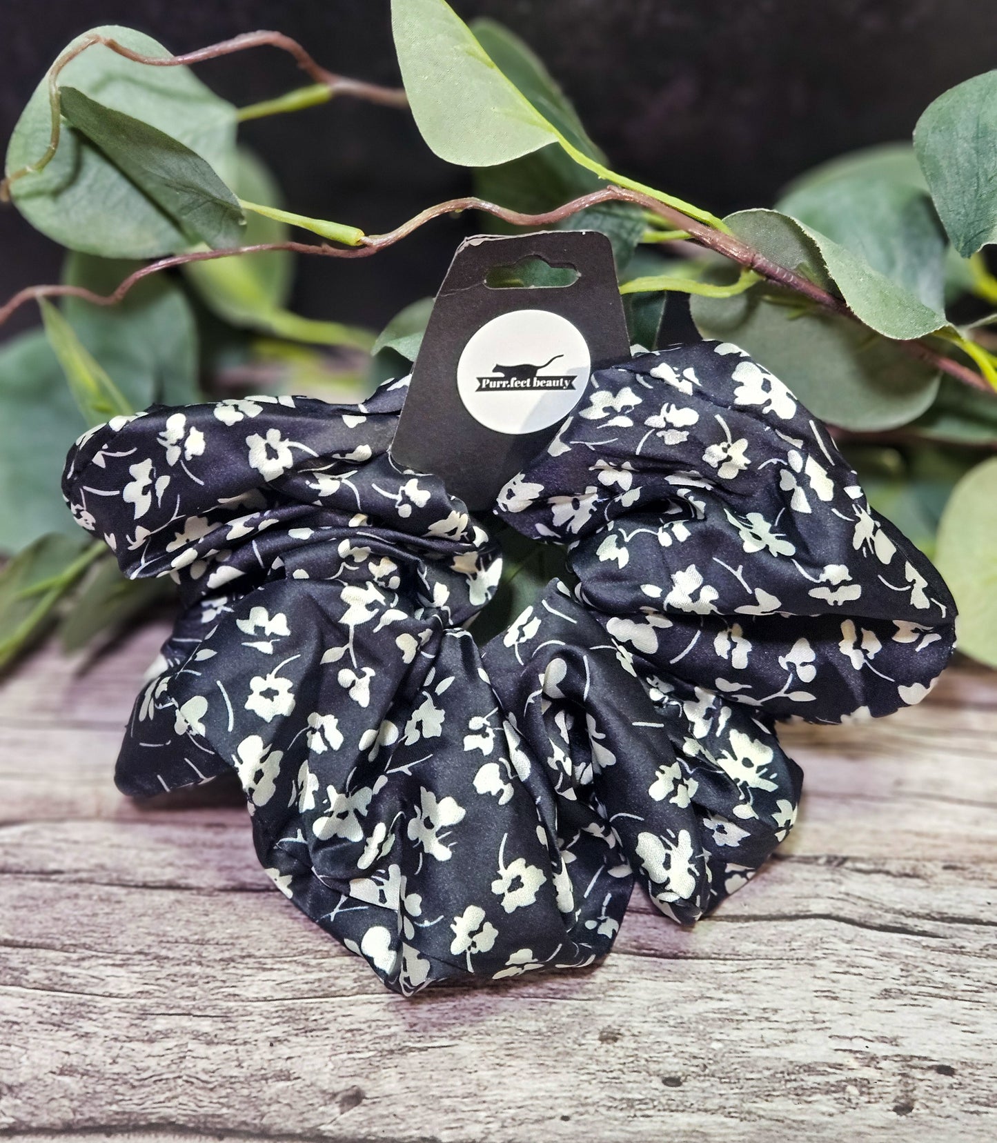Oversized  Scrunchies – Luxurious, Gentle & Frizz-Free