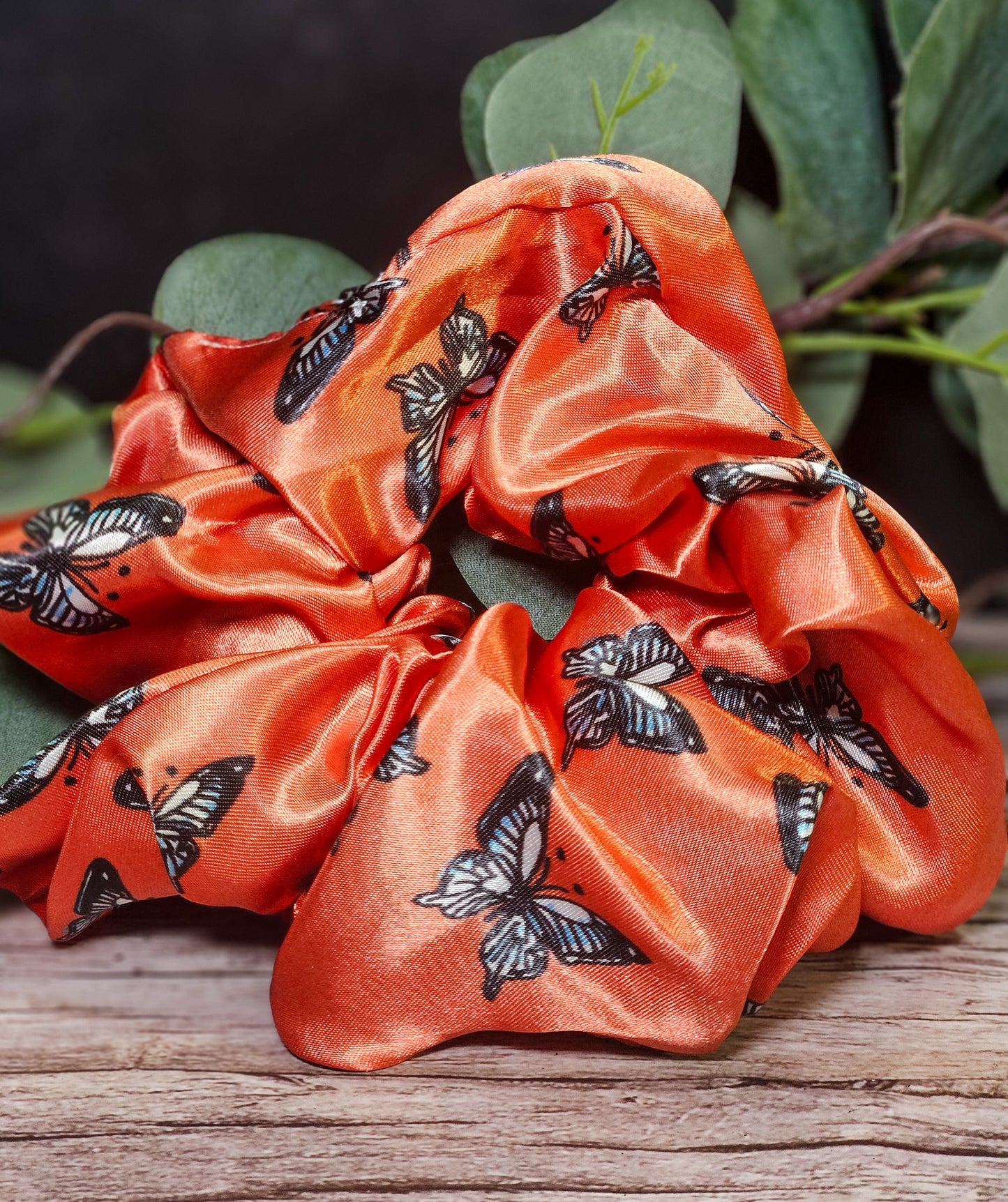 Oversized  Scrunchies – Luxurious, Gentle & Frizz-Free