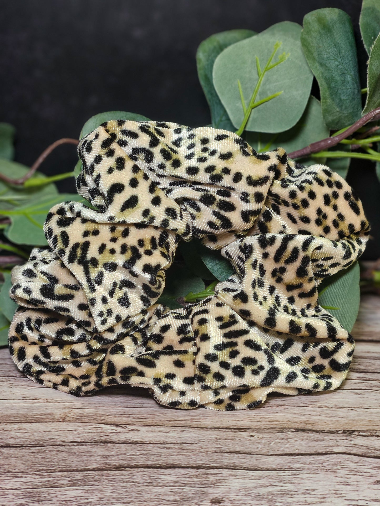 Oversized  Scrunchies – Luxurious, Gentle & Frizz-Free