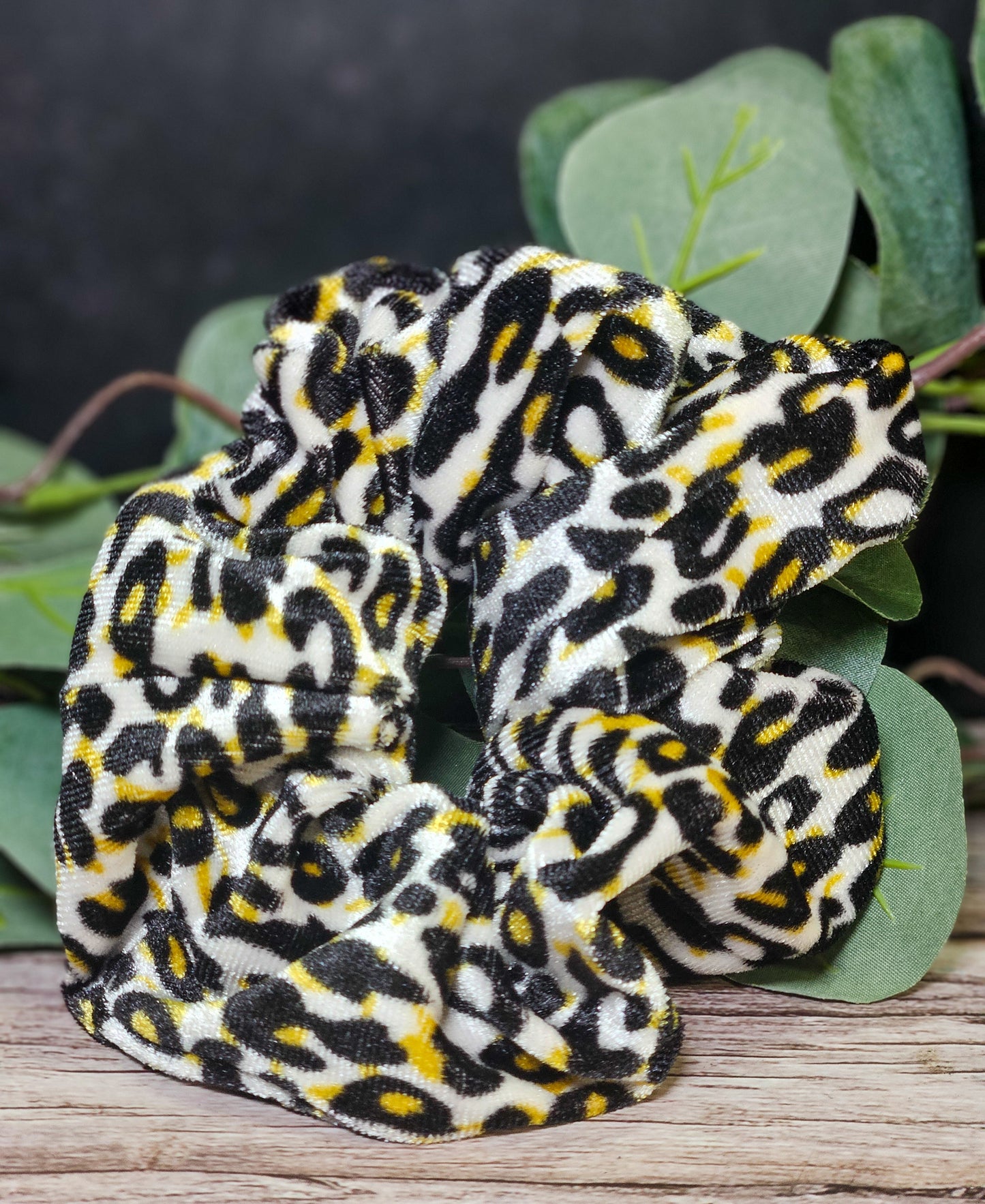 Oversized  Scrunchies – Luxurious, Gentle & Frizz-Free